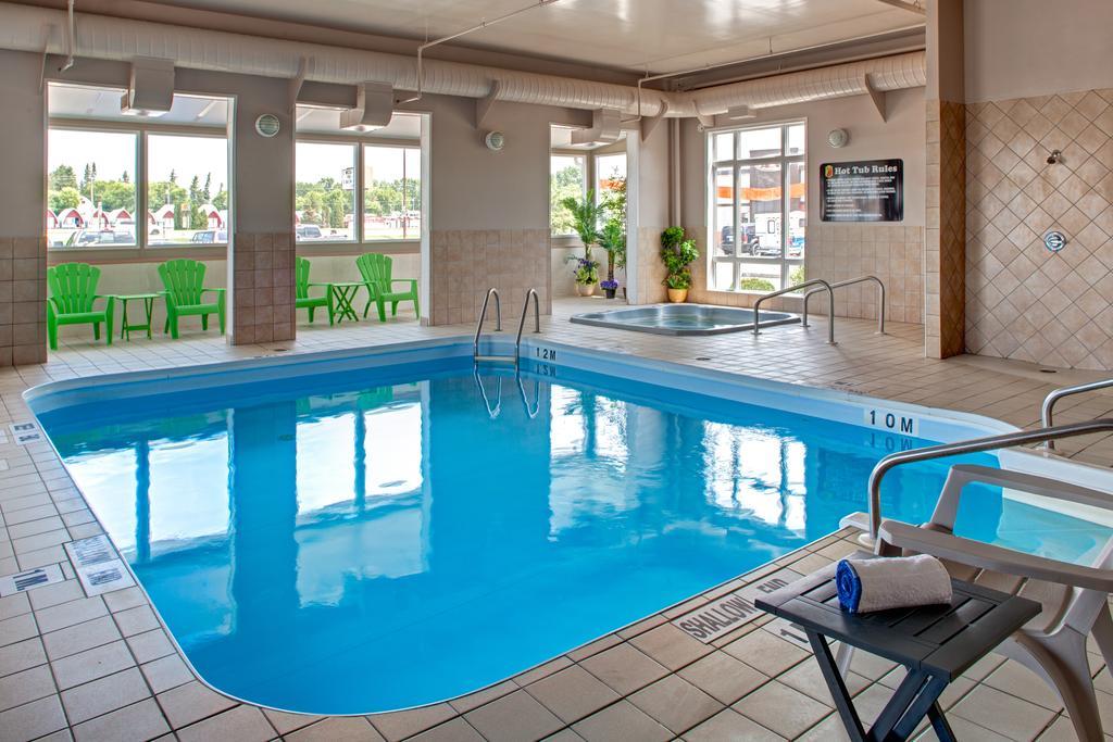 ซูเปอร์ 8 บาย วินด์แฮม แบรนดัน แมนิโทบา Motel แบรนดอน ภายนอก รูปภาพ