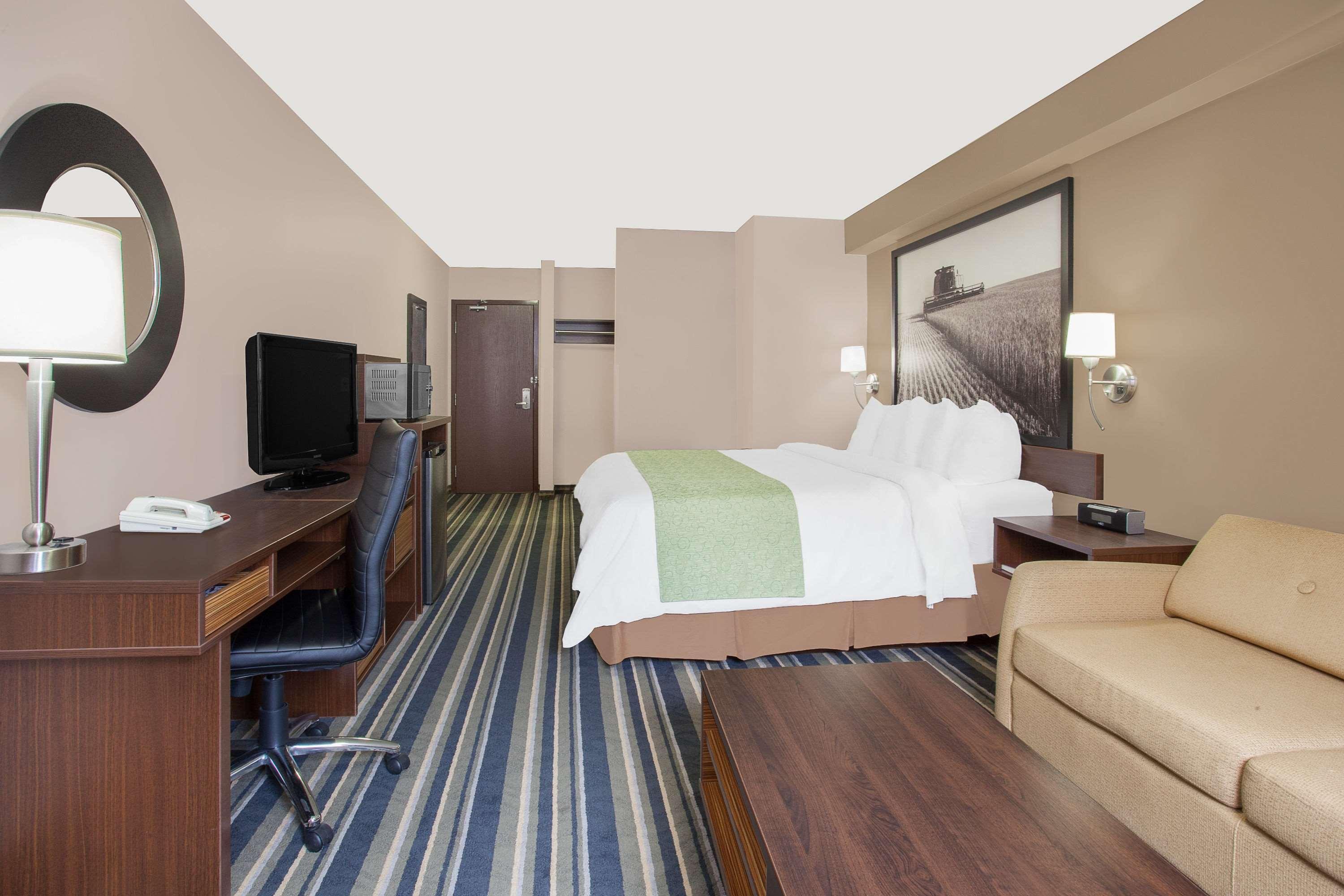 ซูเปอร์ 8 บาย วินด์แฮม แบรนดัน แมนิโทบา Motel แบรนดอน ภายนอก รูปภาพ