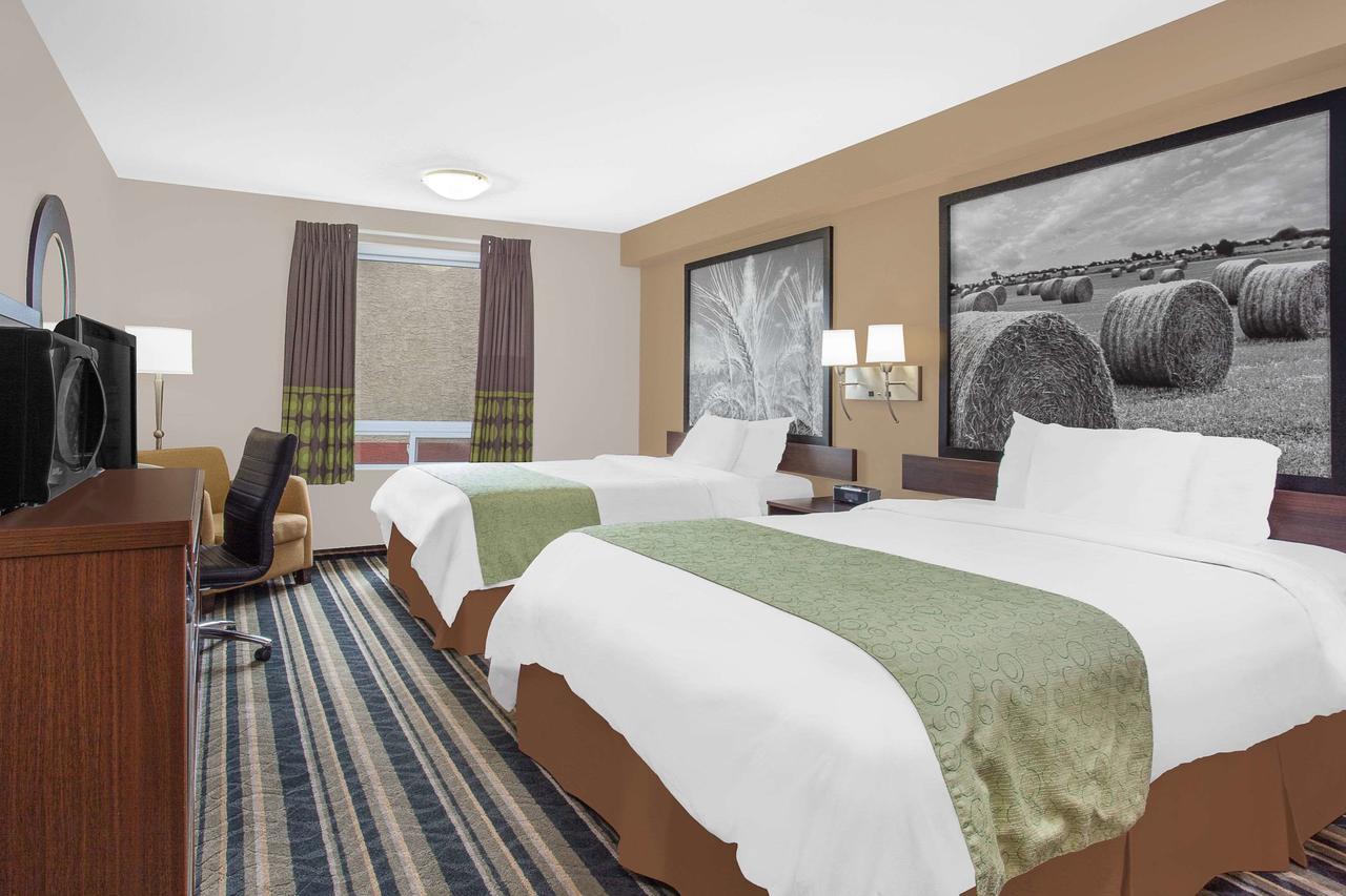 ซูเปอร์ 8 บาย วินด์แฮม แบรนดัน แมนิโทบา Motel แบรนดอน ภายนอก รูปภาพ